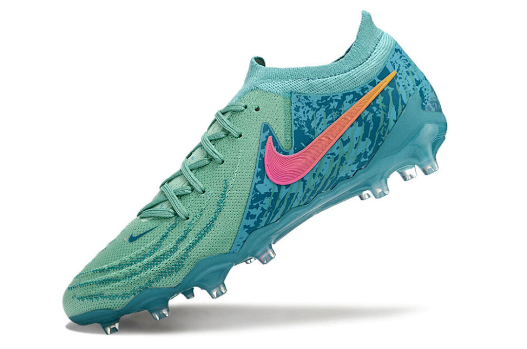 Nike Phantom GX2