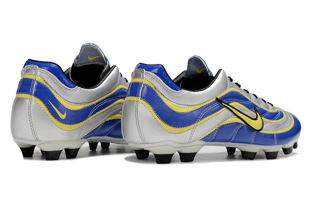 NIKE Mercurial r9