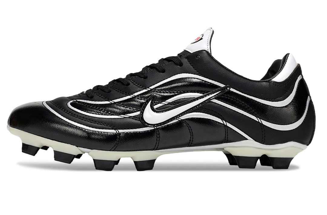 NIKE Mercurial r9